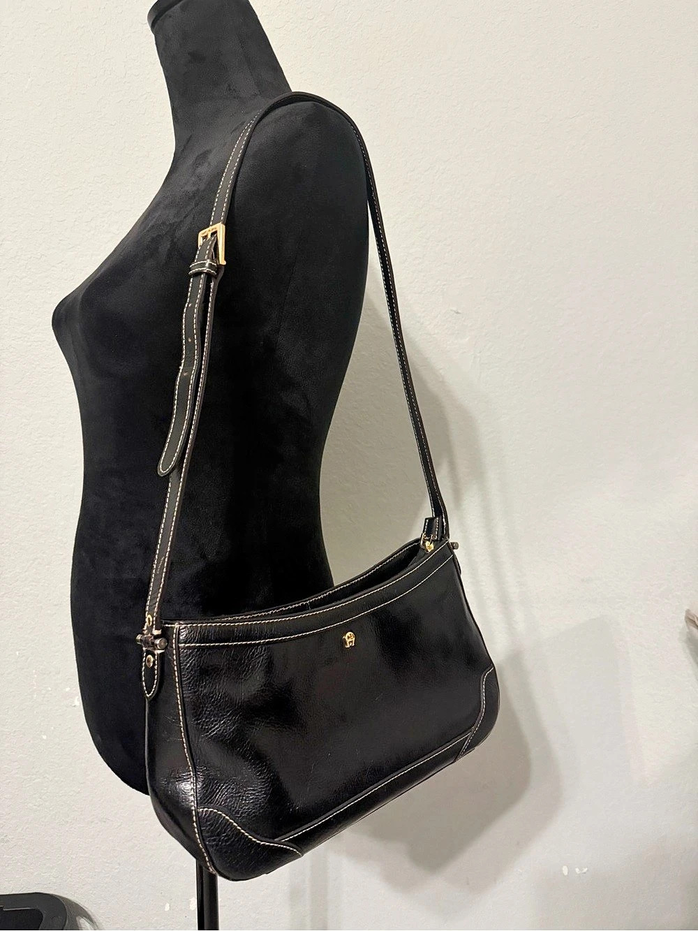 Vintage Etienne Aigner Black Gloss Shoulder Bag